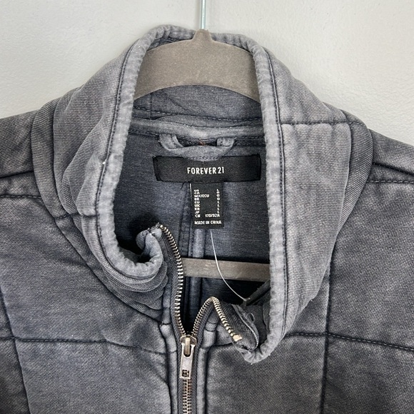 Forever21 quilted jacket - Picture 2 of 3